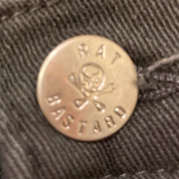 Yellow Rat Bastard Black Skull Embroidered Jeans Size 9/30 - Picture 9 of 12